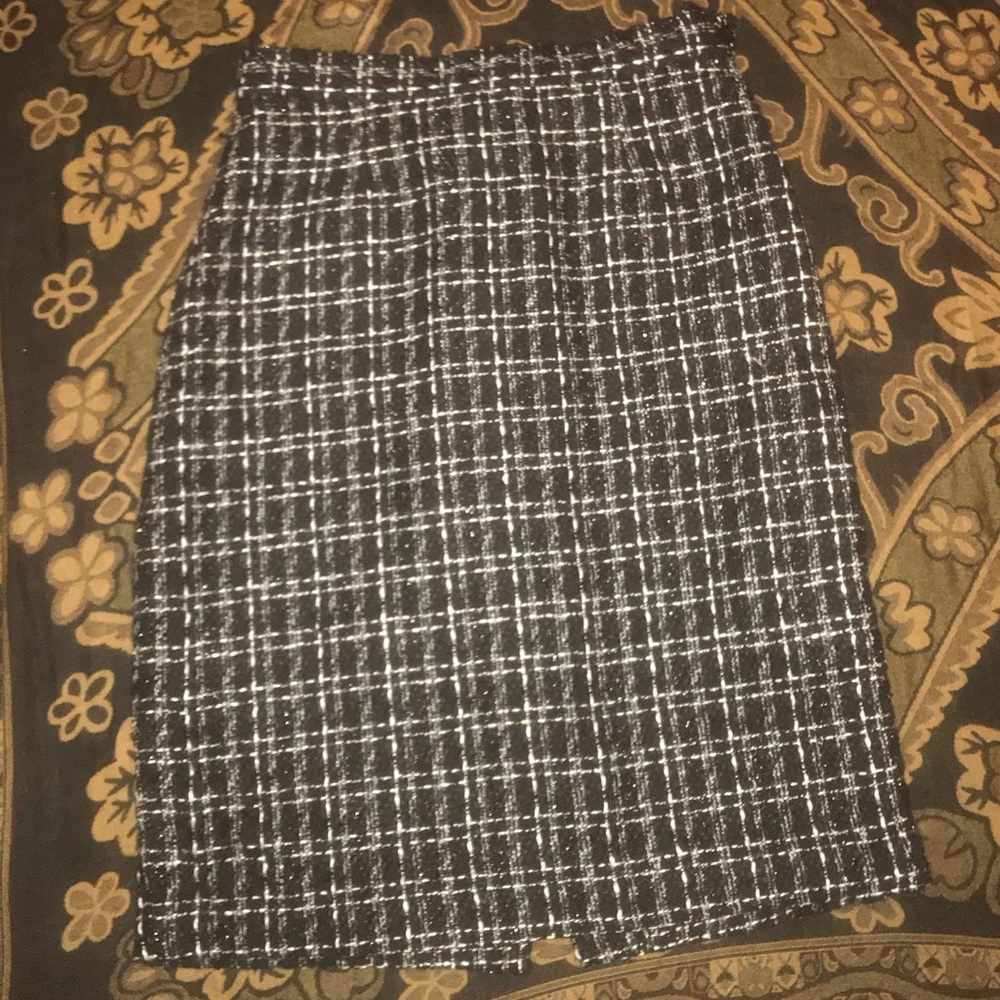 Career skirt lined black white knit vintage skirt